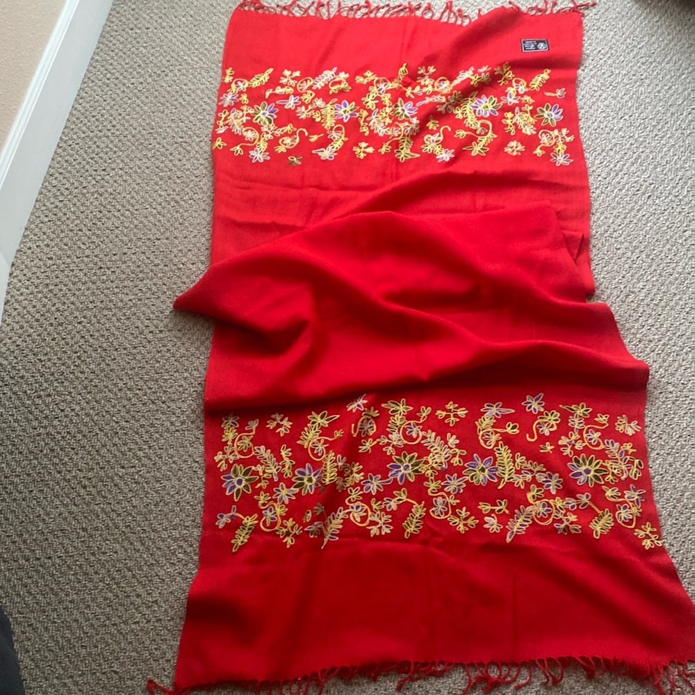 Passigatti 100% Wool Red Scarf. Embroidered flowers and fringed.